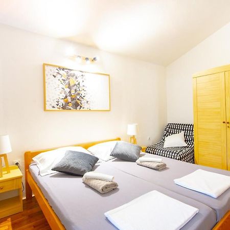 Apartments Ela โนวาลยา ภายนอก รูปภาพ